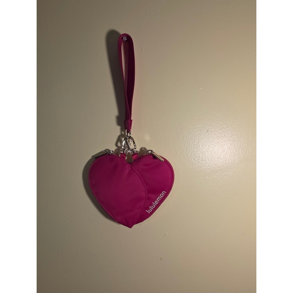 Lululemon Dual Pouch Wristlet Heart Pink Gold LW9FTSS NWT